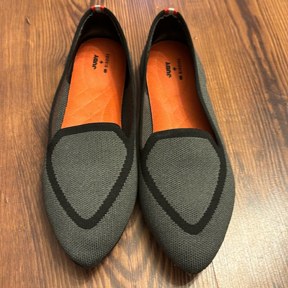 Women’s Size 8 Gray Judy + Birdies Slip on Loafer.